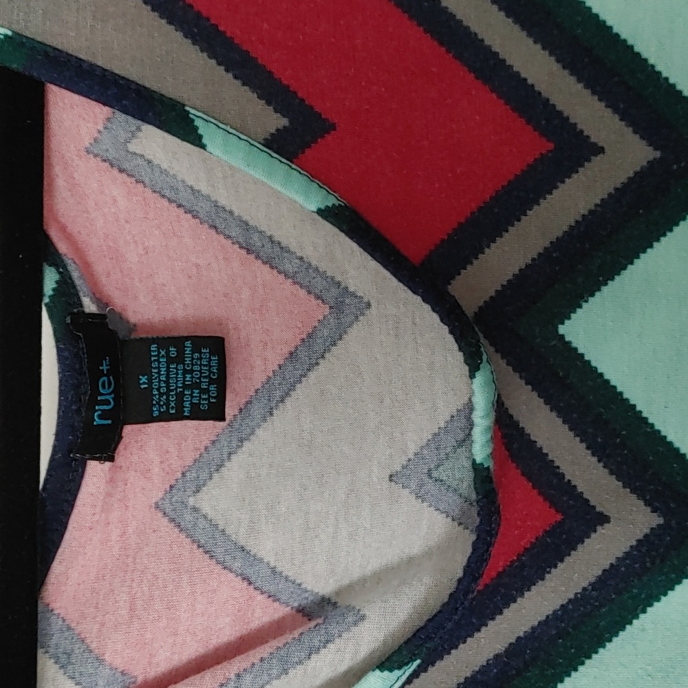 Chevron Pattern Dress - Picture 2 of 2